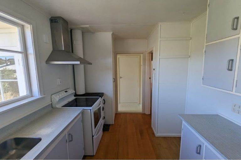 Photo of property in 46 Wellington Road, Paekakariki, 5034