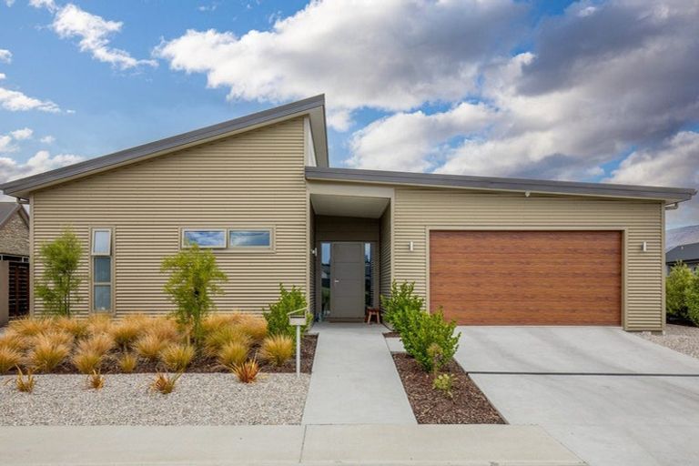 Photo of property in 37 Larch Crescent, Alexandra, 9320