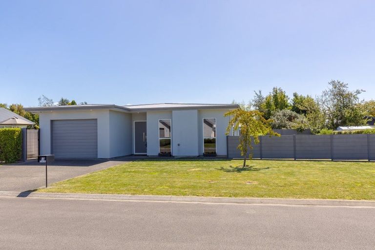 Photo of property in 13 Plains Avenue, Masterton, 5810