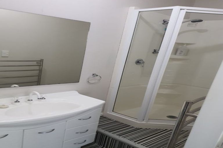 Photo of property in 52 The Track, Plimmerton, Porirua, 5026