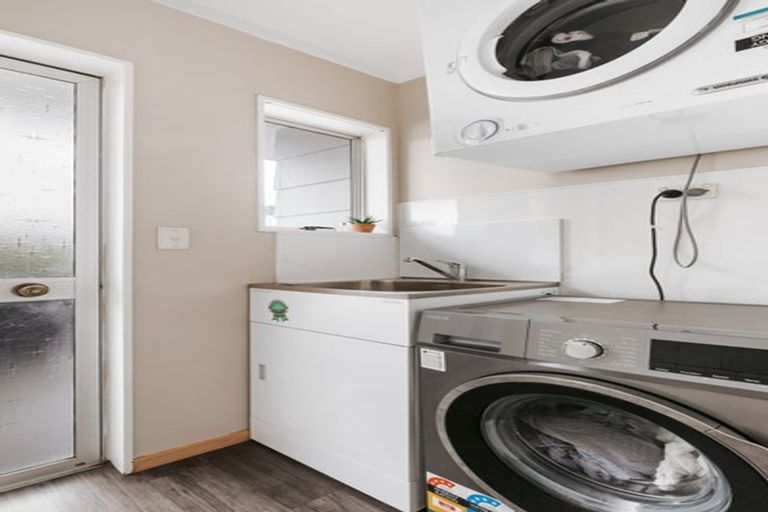 Photo of property in 7 Pokapu Place, Bethlehem, Tauranga, 3110