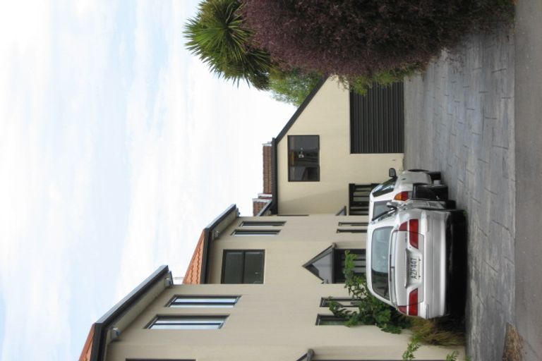 Photo of property in 2/436 Barbadoes Street, Edgeware, Christchurch, 8013