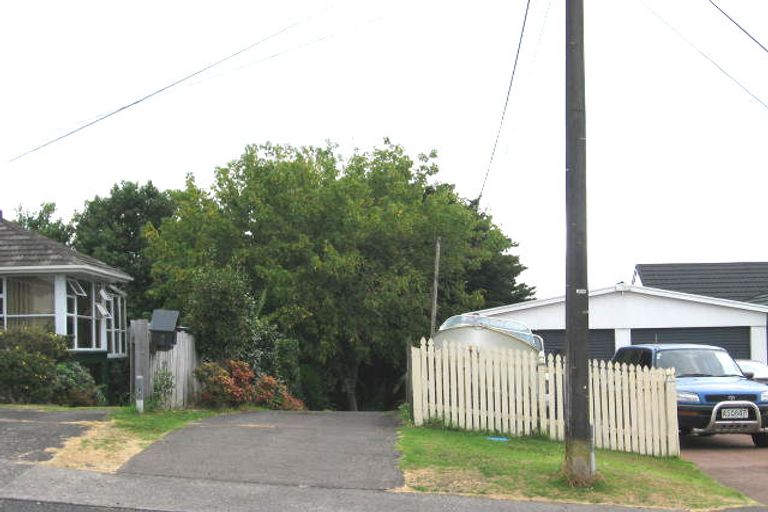 Photo of property in 1/26 Salisbury Road, Birkdale, Auckland, 0626