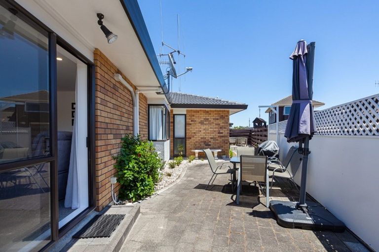 Photo of property in 13 Ngamotu Place, Mount Maunganui, 3116