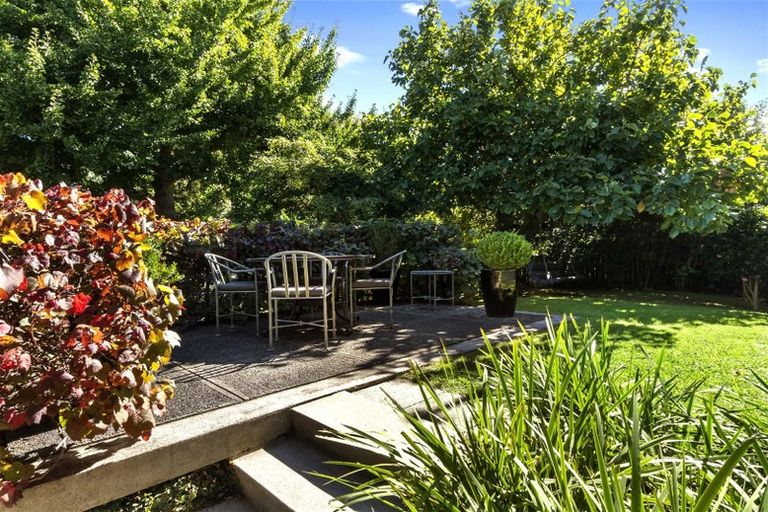 Photo of property in 6 Woodstock Road, Fairfield, Hamilton, 3214