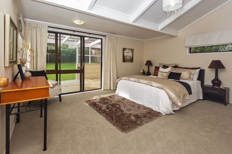 Photo of property in 26 Rotoma Rise, Clover Park, Auckland, 2019
