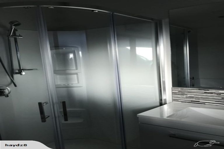 Photo of property in 1/5 Rhyl Place, Bryndwr, Christchurch, 8053