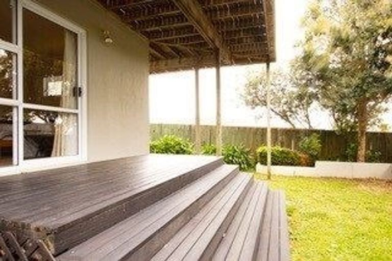 Photo of property in 38 Devon Road, Bucklands Beach, Auckland, 2012