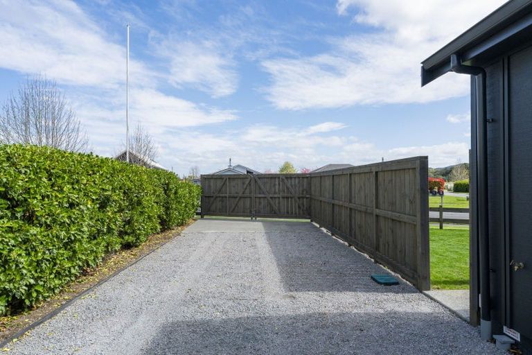 Photo of property in 14 Pukeko Way, Kinloch, Taupo, 3377