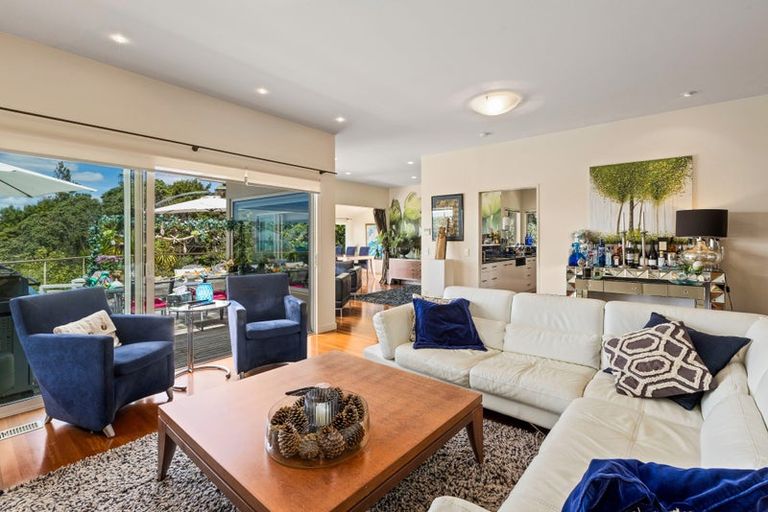 Photo of property in 17 Sykes Avenue, Hatfields Beach, Orewa, 0931