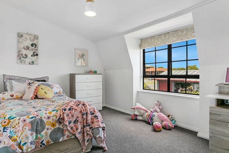 Photo of property in 46 Arrowsmith Avenue, Waipahihi, Taupo, 3330