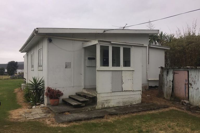 Photo of property in 92 Maunsell Road, Port Waikato, Tuakau, 2695