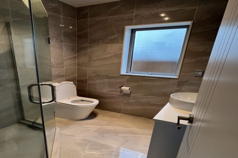 Photo of property in 16 Hikuawa Road, Flat Bush, Auckland, 2019