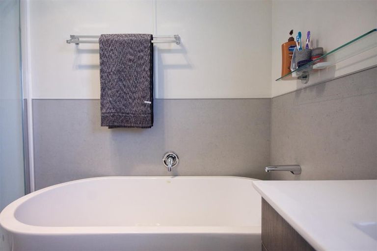 Photo of property in 5 Porikapa Road, Owhata, Rotorua, 3010