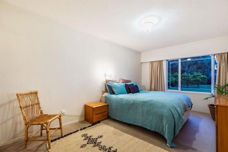 Photo of property in 1/1 Omana Road, Milford, Auckland, 0620