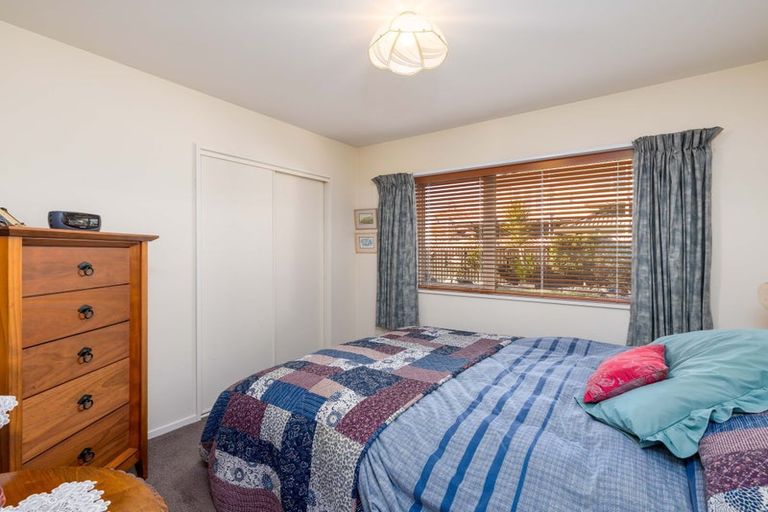 Photo of property in 16 Sutton Place, Dallington, Christchurch, 8061