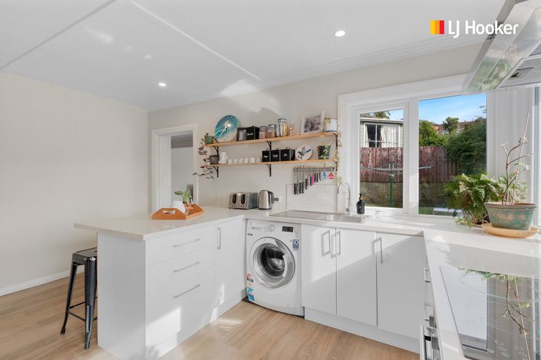 Photo of property in 8 Corbett Street, Green Island, Dunedin, 9018