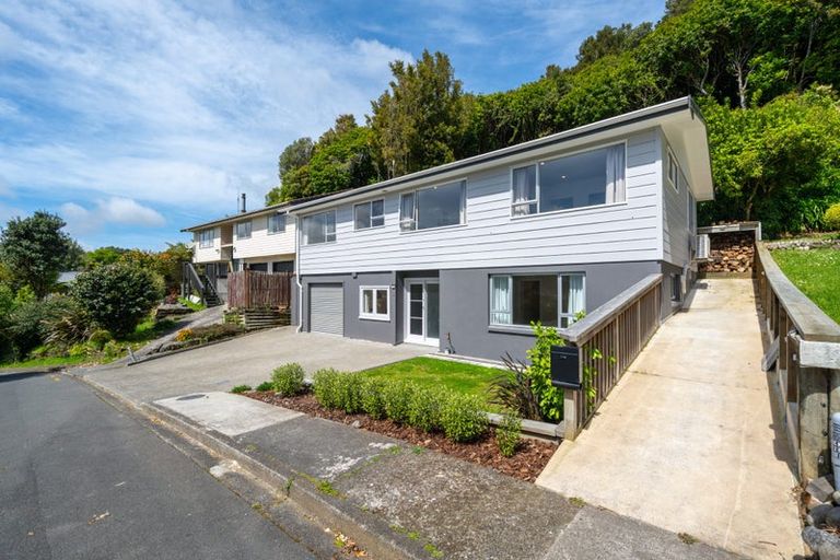 Photo of property in 20 Westhaven Drive, Tawa, Wellington, 5028