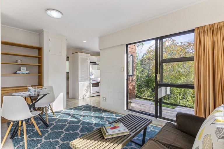 Photo of property in 24 Bert Wilson Place, Cockle Bay, Auckland, 2014