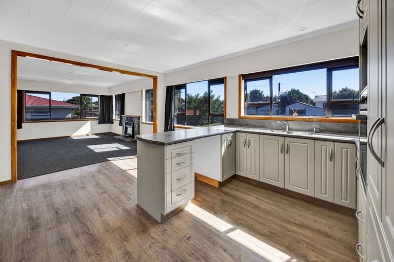 Photo of property in 61 Stanners Street, Eltham, 4322