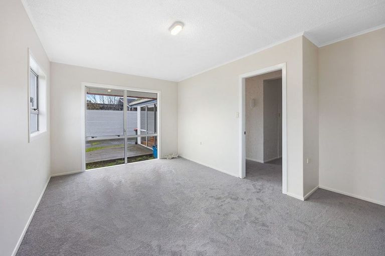 Photo of property in 13 Green Lane, Hawera, 4610