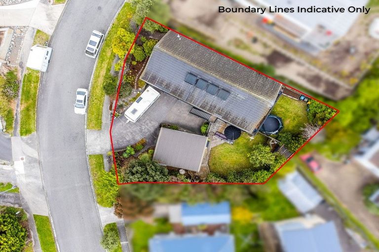 Photo of property in 4 Pine Ridge Terrace, Waikanae Beach, Waikanae, 5036