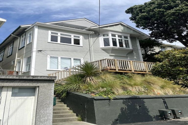 Photo of property in 3 Manley Terrace, Newtown, Wellington, 6021