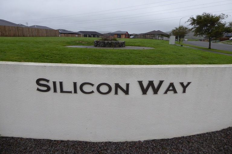 Photo of property in 40 Silicon Way, Fitzherbert, Palmerston North, 4410