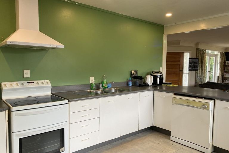 Photo of property in 1 Watson Drive, Paraparaumu Beach, Paraparaumu, 5032