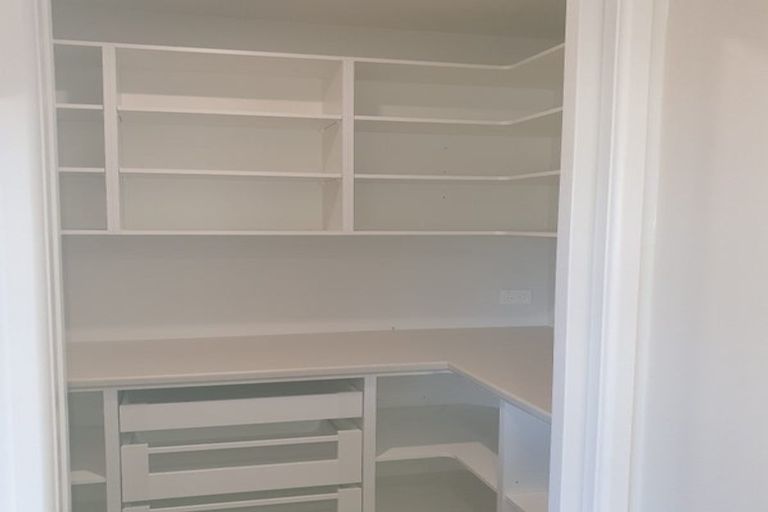 Photo of property in 93a Sandspit Road, Waiuku, 2123