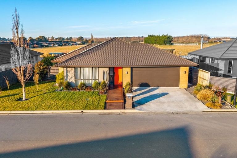 Photo of property in 5 Catchpole Place, Woodend, 7610