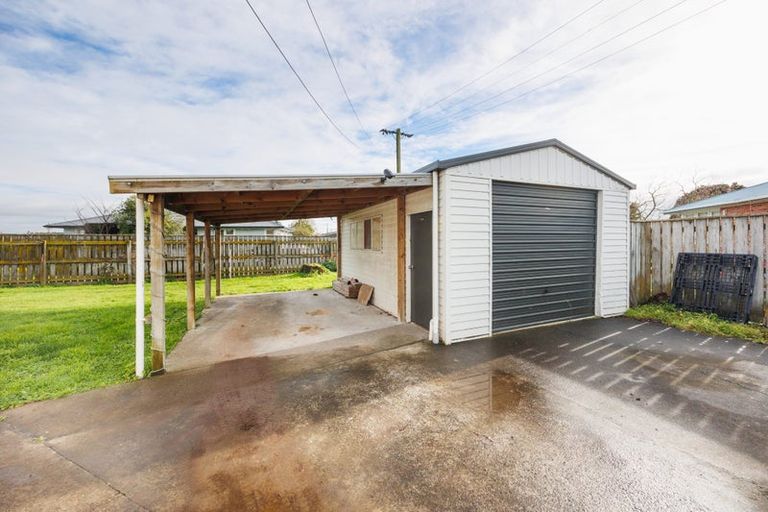 Photo of property in 33 Holland Crescent, Bulls, 4818