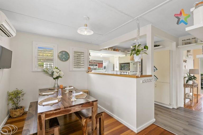 Photo of property in 114 Waddington Drive, Naenae, Lower Hutt, 5011