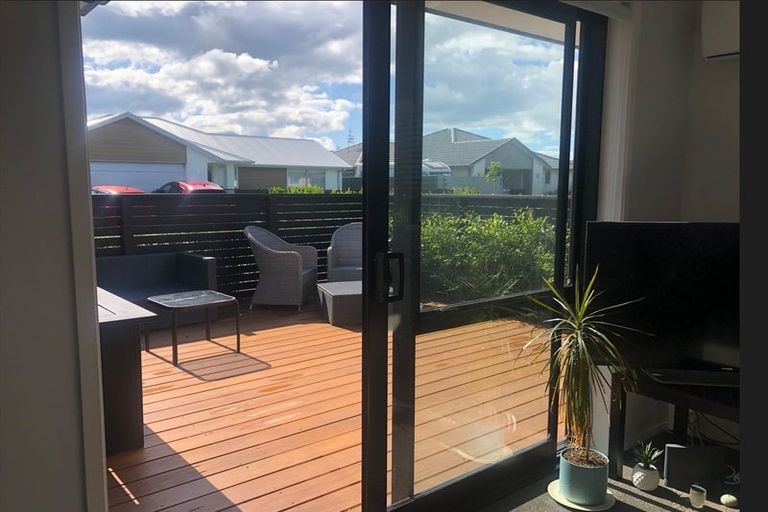 Photo of property in 5 Raynor Crescent, Pyes Pa, Tauranga, 3112
