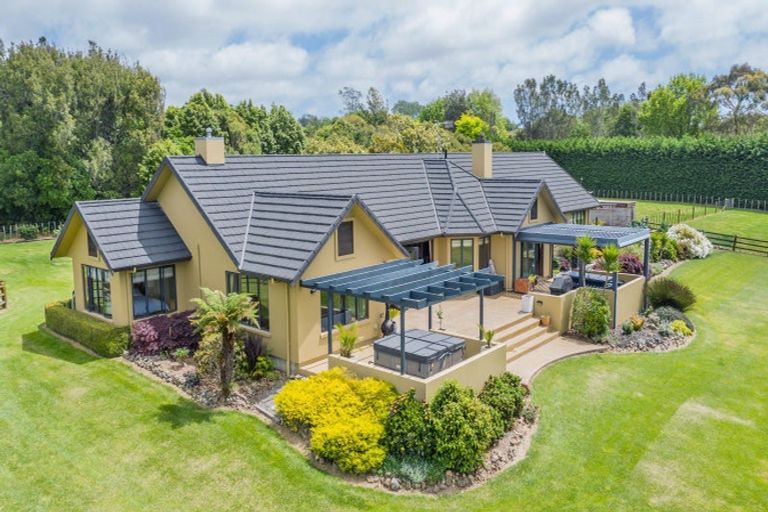 Photo of property in 100 Lea Grove, Levin, 5572