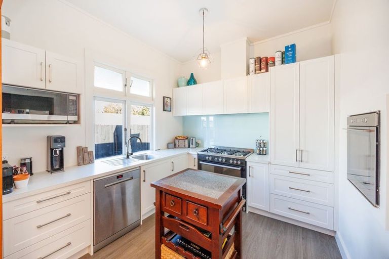 Photo of property in 22 Matipo Street, Takaro, Palmerston North, 4410