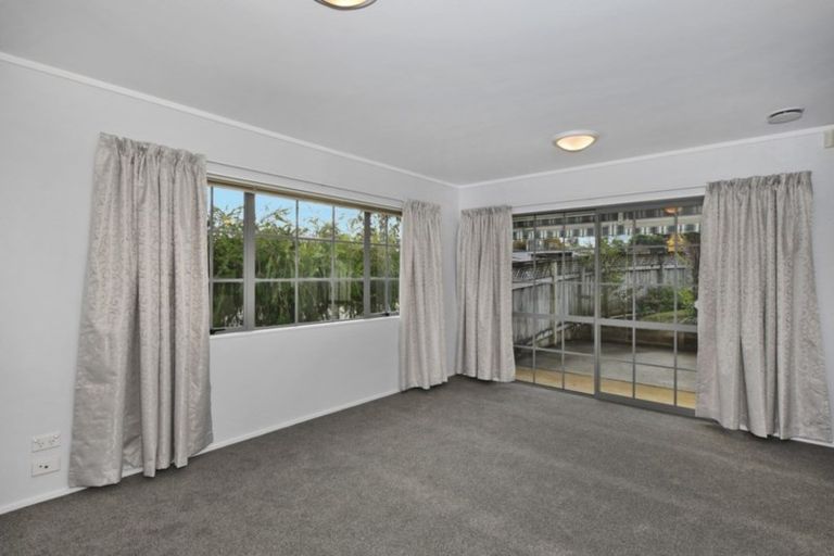 Photo of property in 1 Noone Close, Onerahi, Whangarei, 0110