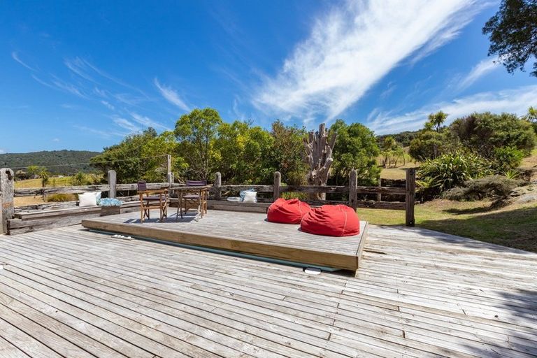 Photo of property in 185 Rahuikiri Road, Tomarata, Wellsford, 0972