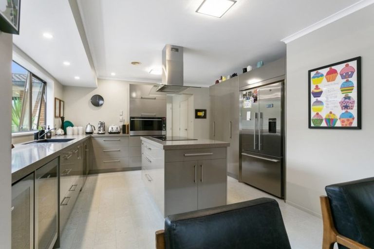 Photo of property in 262 Shakespeare Street, Leamington, Cambridge, 3432