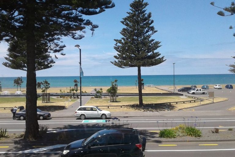 Photo of property in 455 Marine Parade, Napier South, Napier, 4110