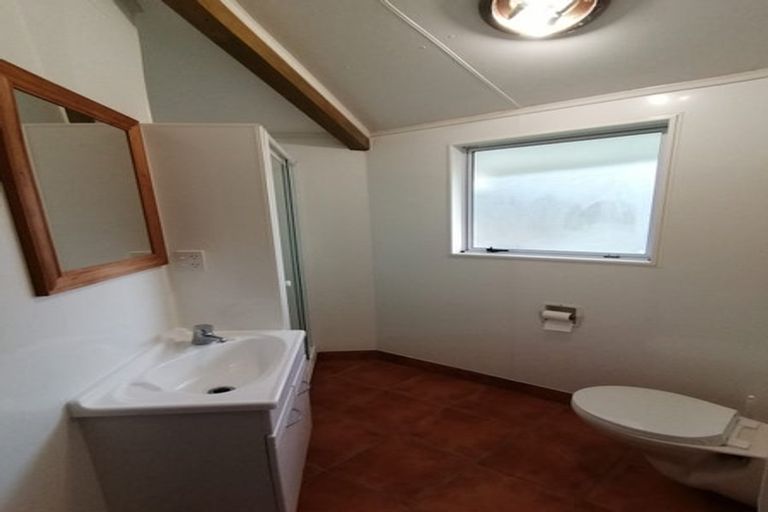 Photo of property in 4d Rangiuru Road, Otaki Beach, Otaki, 5512