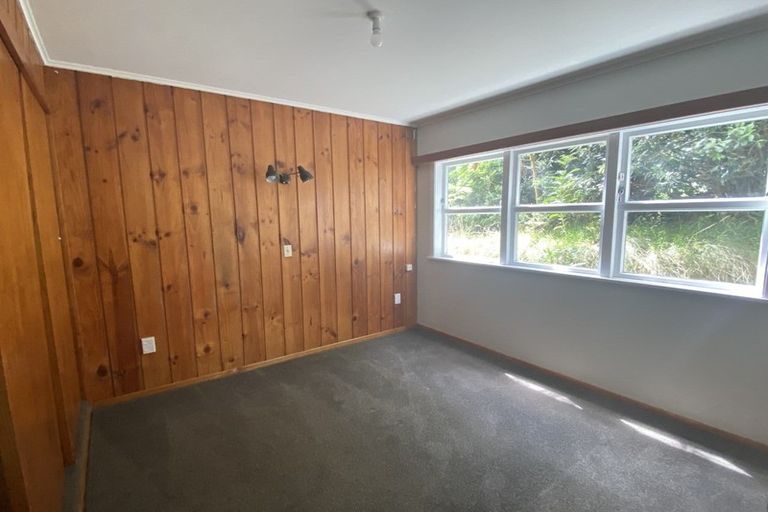 Photo of property in 56 Kahu Road, Paremata, Porirua, 5024