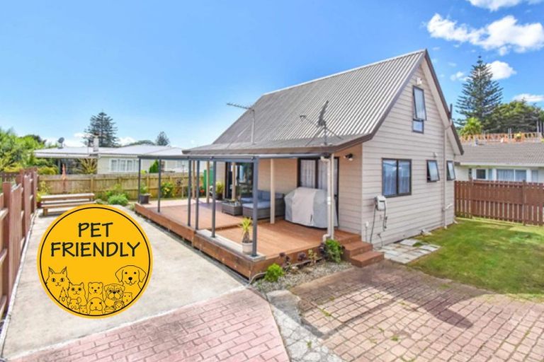 Photo of property in 2/104 Tui Road, Papatoetoe, Auckland, 2025