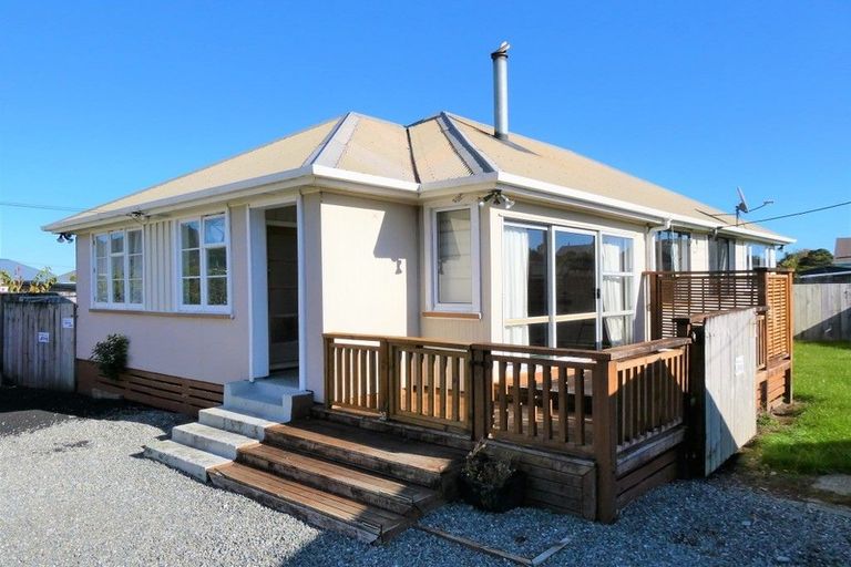 Photo of property in 13 Lynch Street, Cobden, Greymouth, 7802