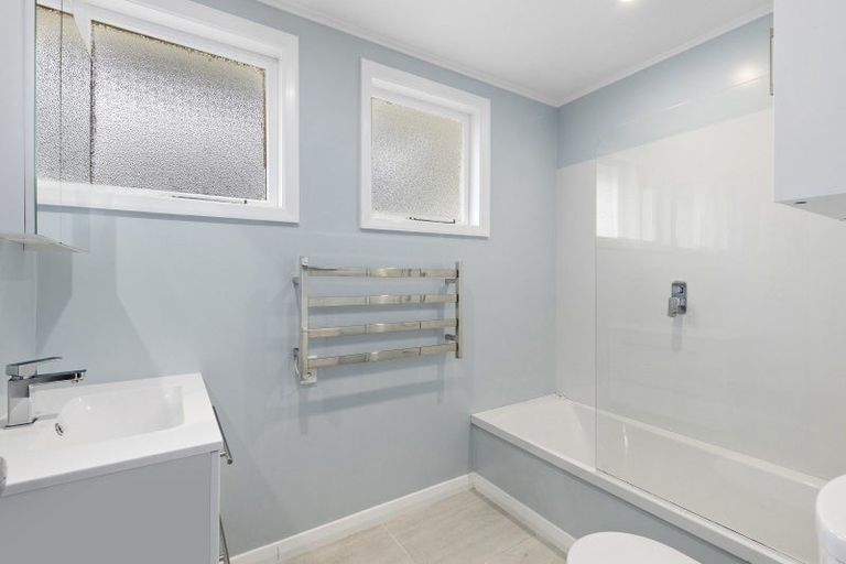 Photo of property in 12 Fenchurch Grove, Stokes Valley, Lower Hutt, 5019