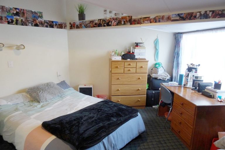 Photo of property in 671 Castle Street, North Dunedin, Dunedin, 9016