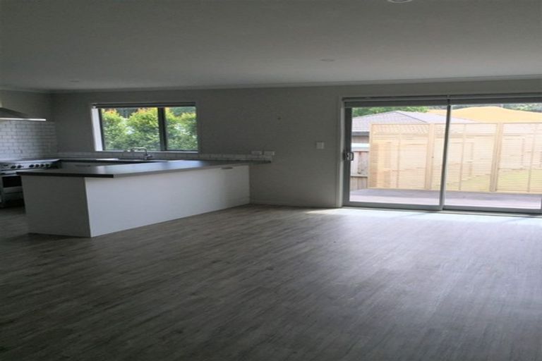 Photo of property in 41 Crabb Fields Lane, Riverhead, 0820