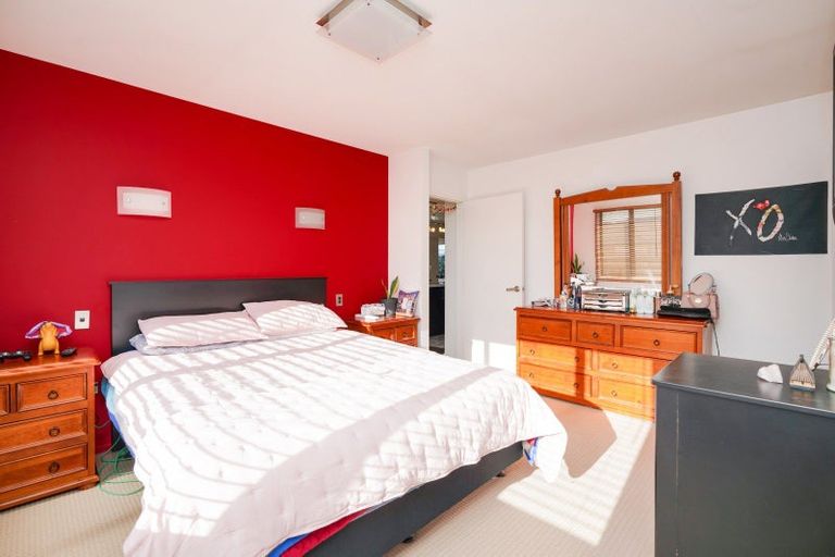 Photo of property in 28 Majestic Chance, Seaward Bush, Invercargill, 9812