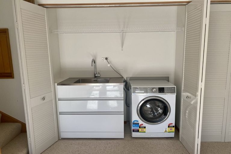 Photo of property in 94 Majoribanks Street, Mount Victoria, Wellington, 6011