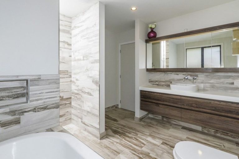 Photo of property in 10 Concordia Drive, Richmond, 7020